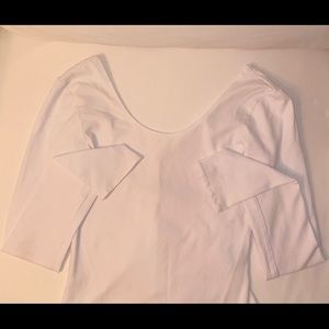 2/18$LONG SLEEVES BODYSUIT